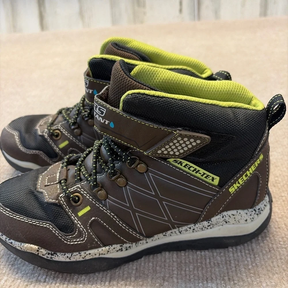 Skechers Skech-Tex Waterproof Hiking Boots Brown / Black / Lime Youth Size 5